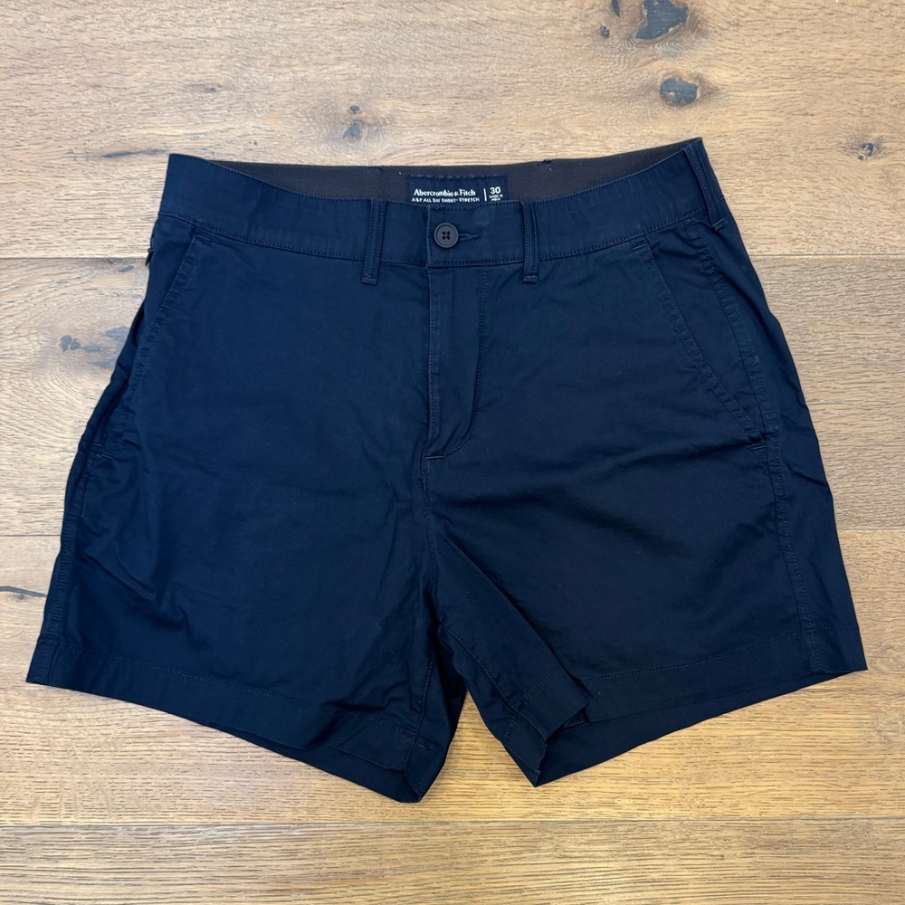 Abercrombie & Fitch Men's Navy 5 Inch Short